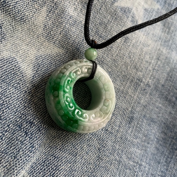 💚Luck & Peace Authentic Jade jadeite Necklace - Picture 4 of 9